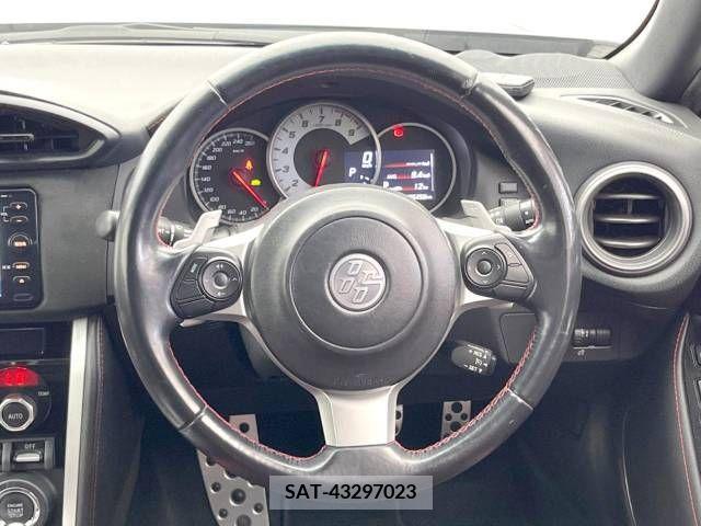 Toyota 86 2016-11 321183-11