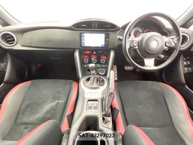 Toyota 86 2016-11 321183-1