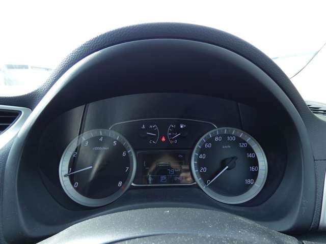 Nissan Sylphy 2018-01 28118-8