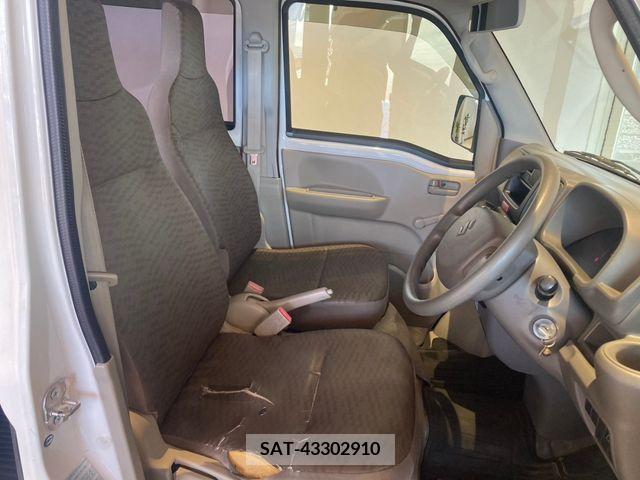 Suzuki EVERY 2016-06 301587-11