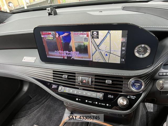 Lexus LS 2021-11 275496-5
