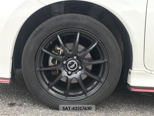Nissan NOTE 2017-06 279988-8