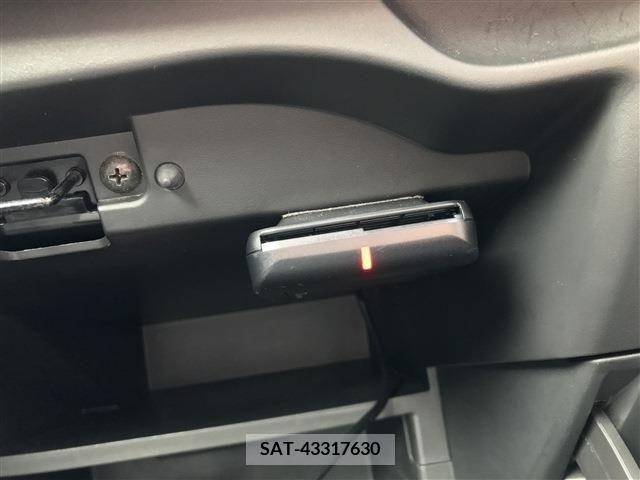 Nissan NOTE 2017-06 279988-24