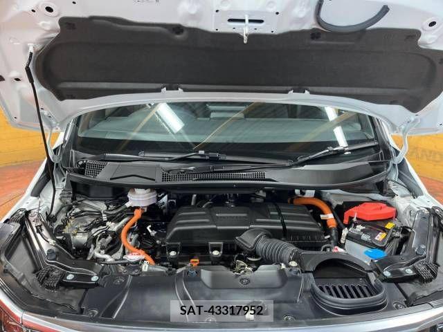 Honda e 2022-08 233880-18