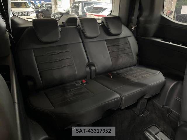 Honda e 2022-08 233880-10