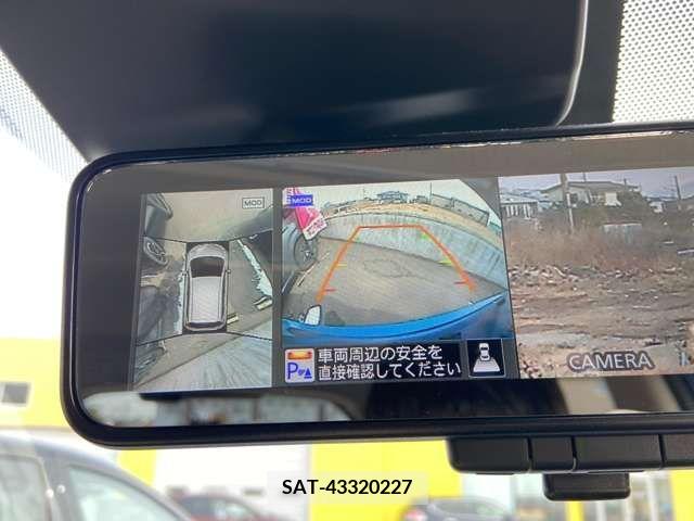 Nissan NOTE 2018-04 214528-9
