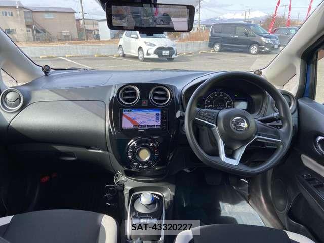 Nissan NOTE 2018-04 214528-2