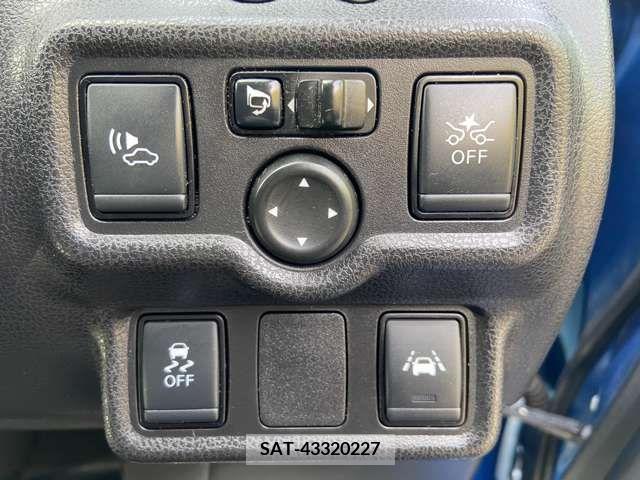 Nissan NOTE 2018-04 214528-7