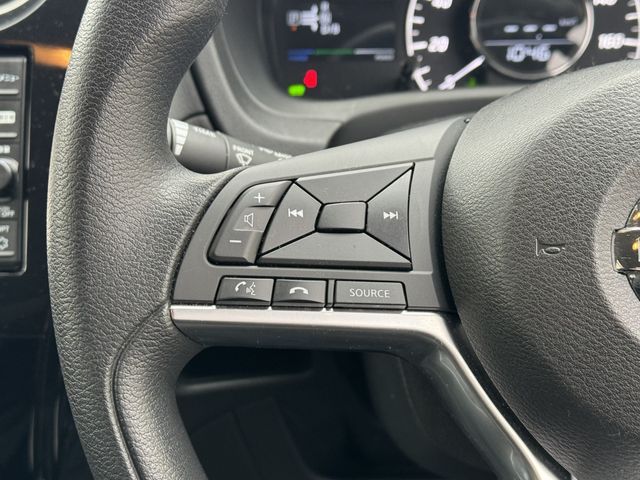 Nissan NOTE 2017-03 196534-14