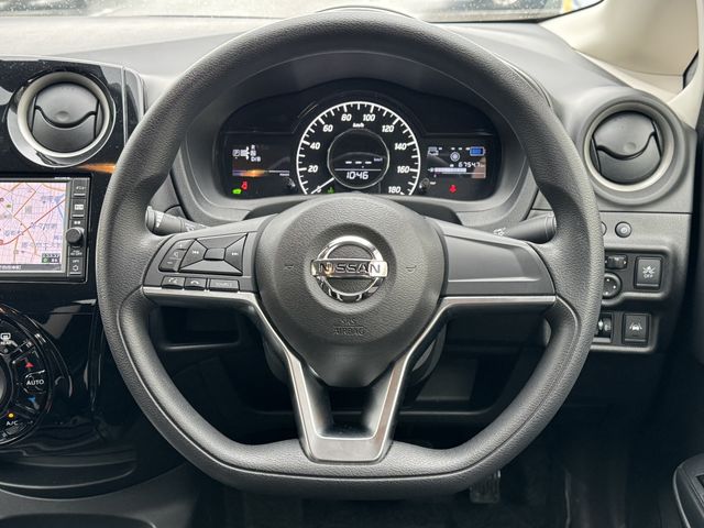 Nissan NOTE 2017-03 196534-13