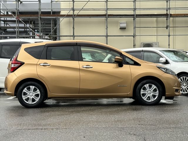 Nissan NOTE 2017-03 196534-4