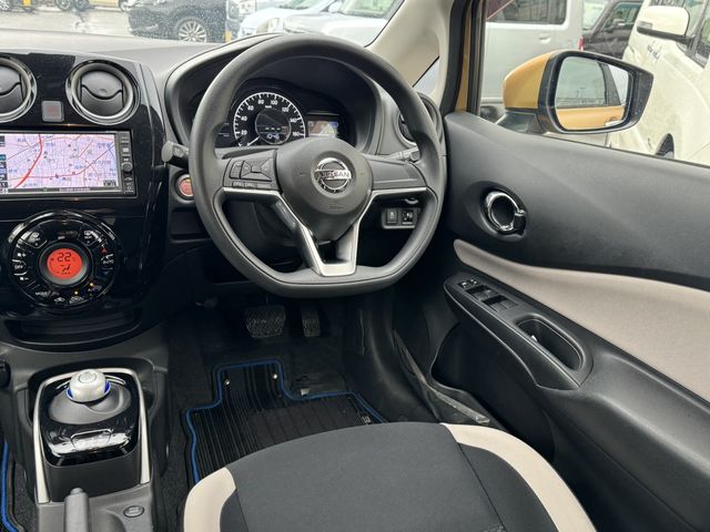Nissan NOTE 2017-03 196534-12