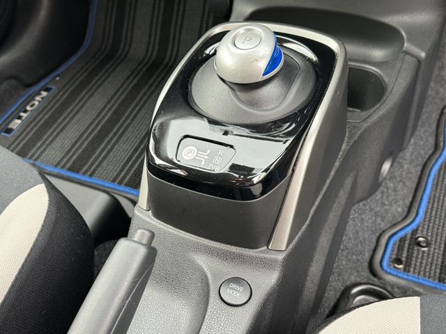 Nissan NOTE 2017-03 196534-19