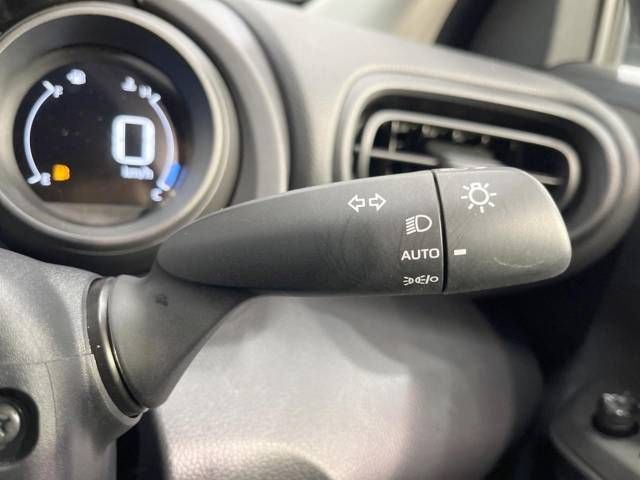Toyota YARIS CROSS 2023-03 194163-6