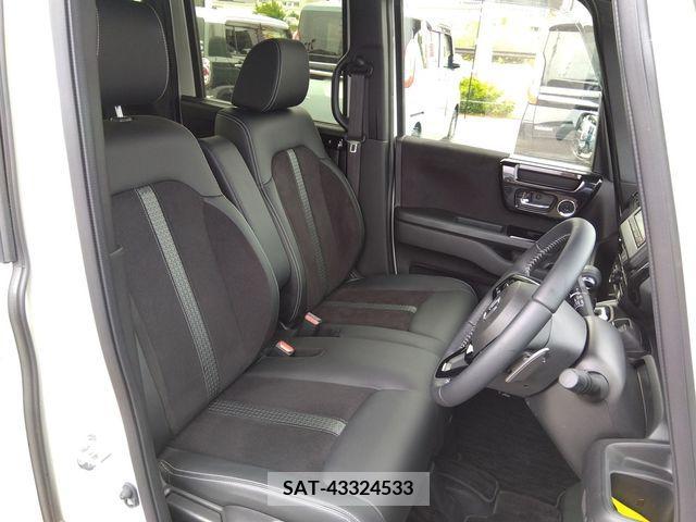 Honda N BOX CUSTOM 2024-02 330663-6