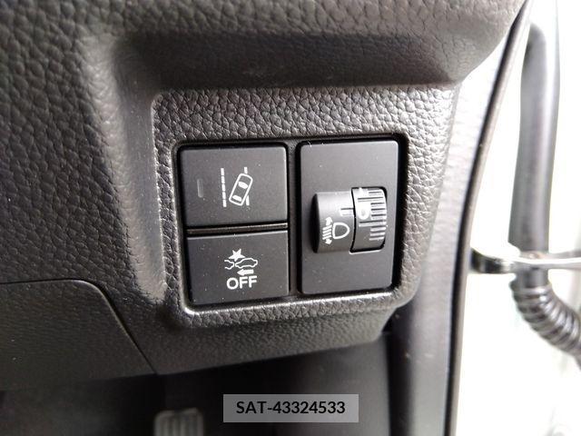 Honda N BOX CUSTOM 2024-02 330663-19
