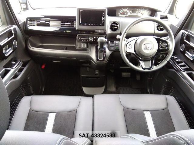 Honda N BOX CUSTOM 2024-02 330663-4