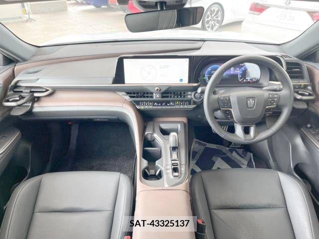 Toyota CROWN 2023-05 244217-1
