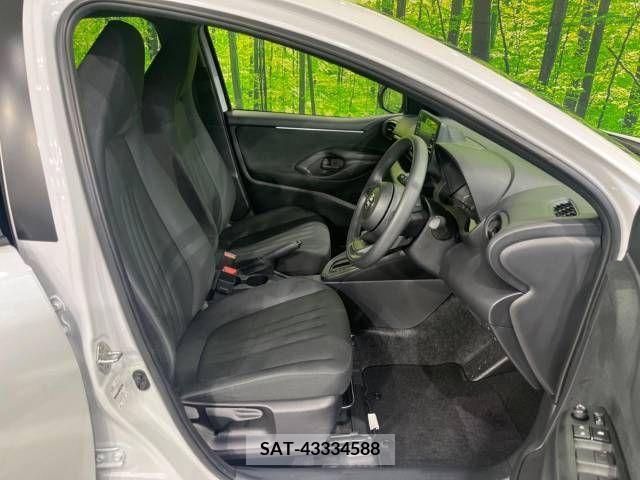 Toyota YARIS 2022-11 290834-8