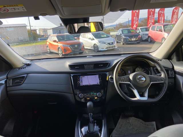 Nissan X-TRAIL 2017-09 182115-2