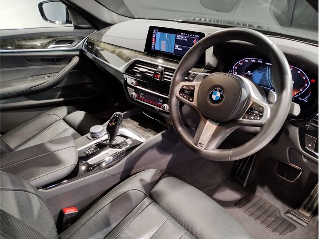 Bmw 5 SERIES 2020-03 1776-10