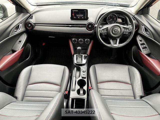 Mazda CX-3 2017-03 302052-1
