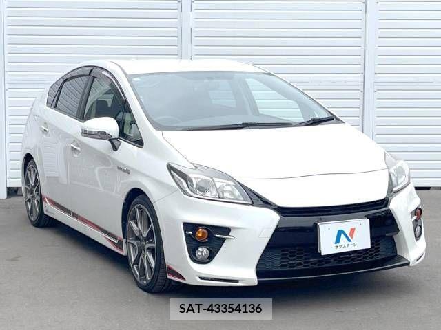 Toyota PRIUS 2014-05 282252-16
