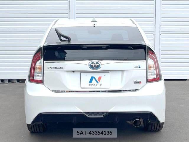 Toyota PRIUS 2014-05 282252-15