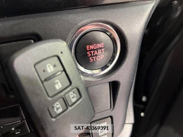 Toyota VOXY 2019-03 211434-5