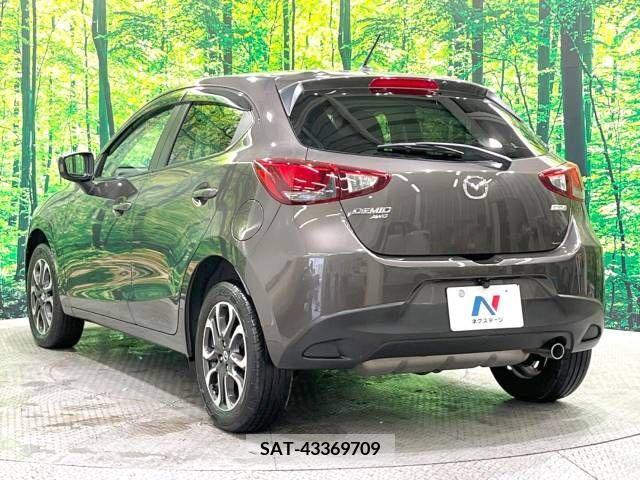 Mazda DEMIO 2015-11 247723-17