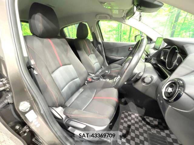 Mazda DEMIO 2015-11 247723-8