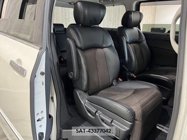 Nissan ELGRAND 2012-06 340646-8