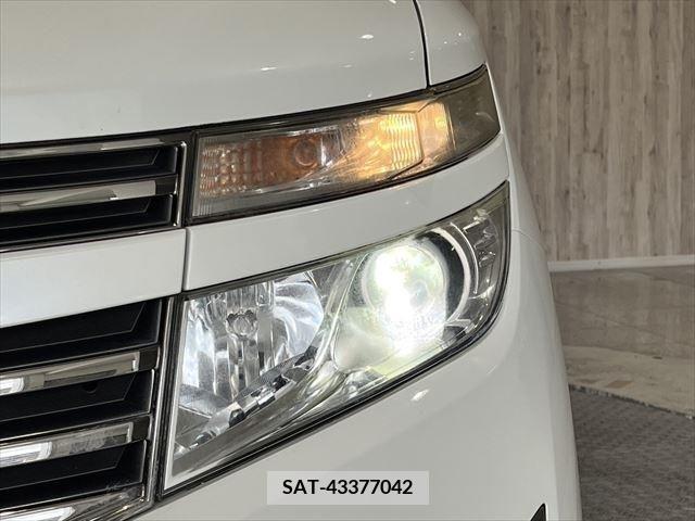 Nissan ELGRAND 2012-06 340646-12