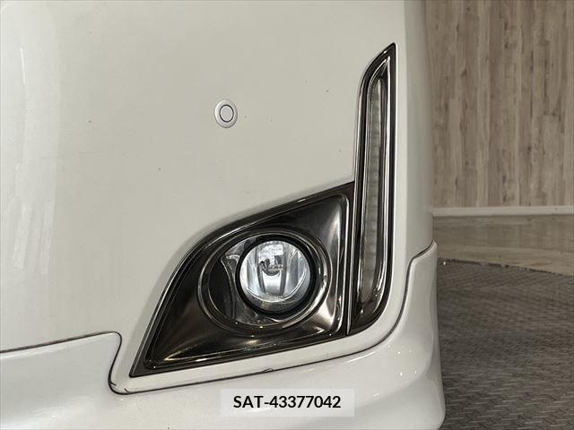Nissan ELGRAND 2012-06 340646-24