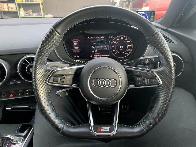 Audi TT 2018-03 23411-4