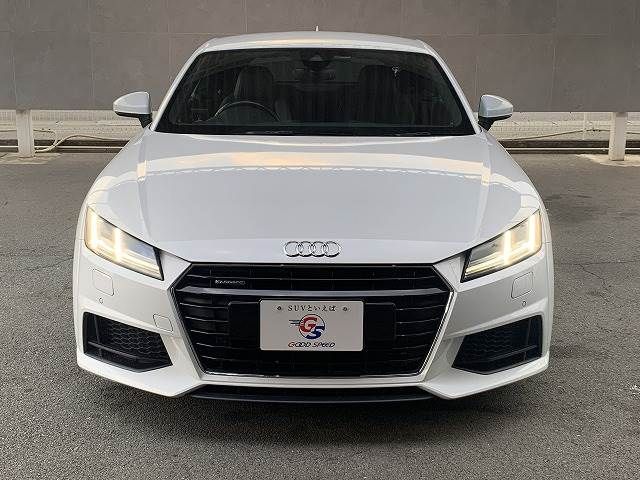 Audi TT 2018-03 23411-11