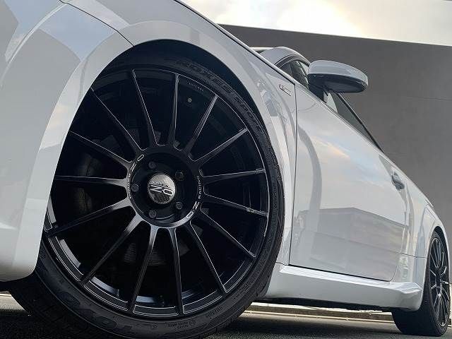 Audi TT 2018-03 23411-18