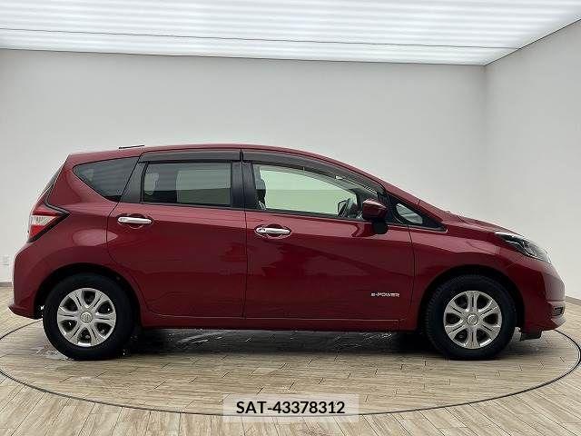 Nissan NOTE 2017-02 208875-18
