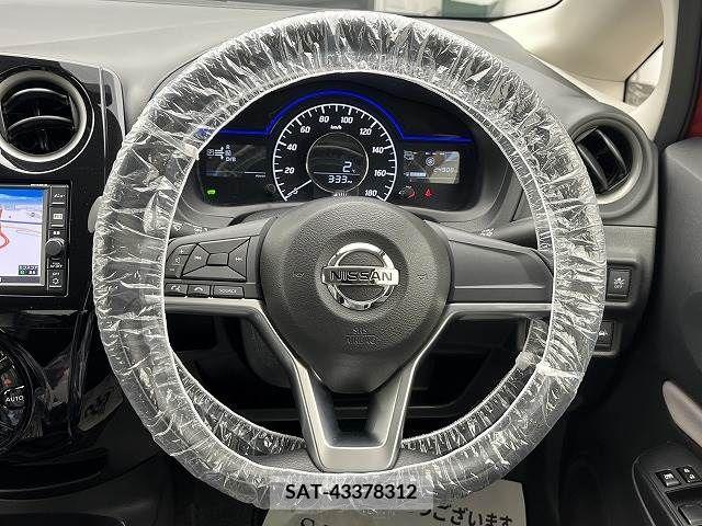 Nissan NOTE 2017-02 208875-14