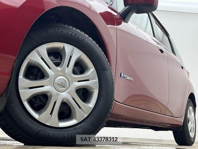 Nissan NOTE 2017-02 208875-12