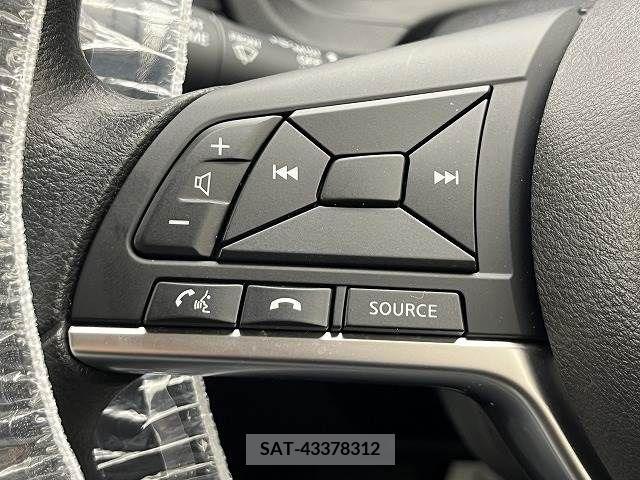 Nissan NOTE 2017-02 208875-7