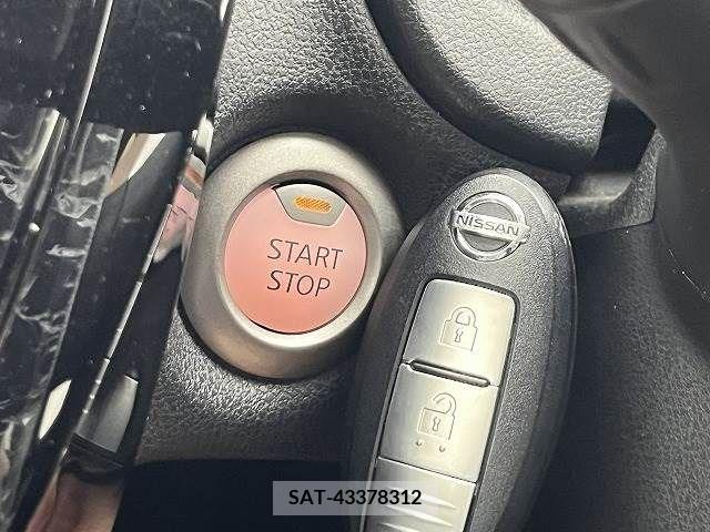 Nissan NOTE 2017-02 208875-6