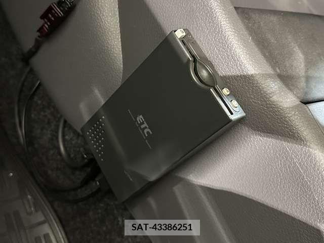 Nissan AD VAN 2015-04 325171-15