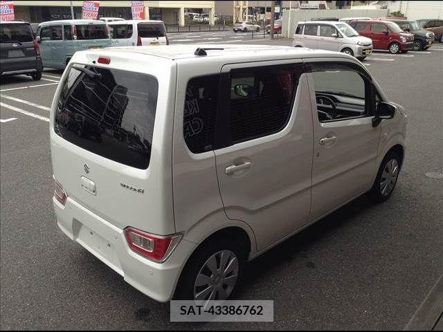 Suzuki WAGON R 2022-11 247443-4