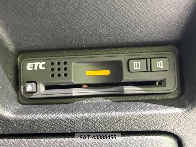 Honda e 2014-11 329567-6