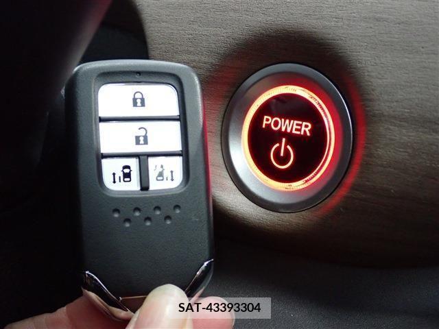 Honda FREED HYBRID 2022-04 213216-9