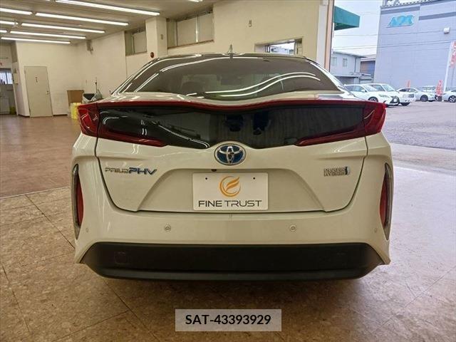 Toyota PRIUS PHV 2017-03 382637-5