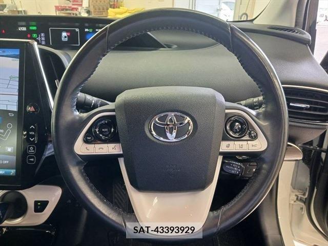 Toyota PRIUS PHV 2017-03 382637-24