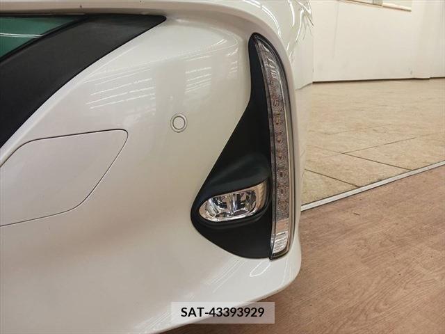 Toyota PRIUS PHV 2017-03 382637-10
