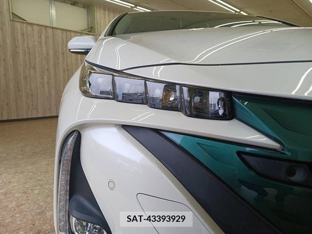 Toyota PRIUS PHV 2017-03 382637-9